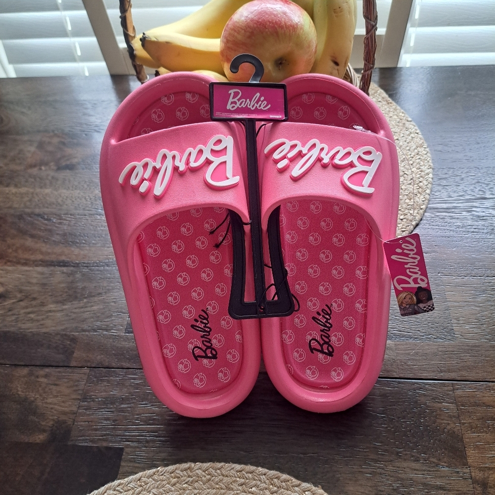 Barbie Slides🤍💕